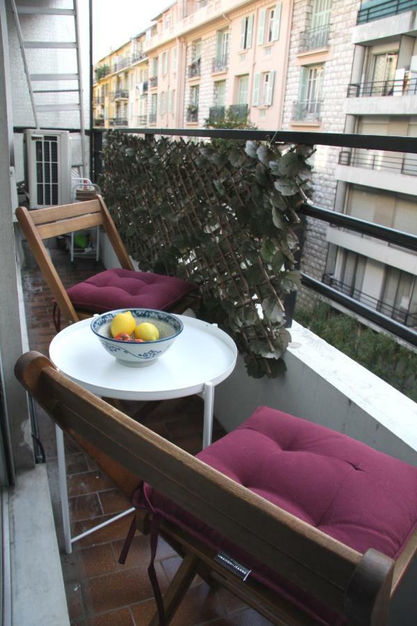 Very Central Apartment With Terrace Nisa Exterior foto